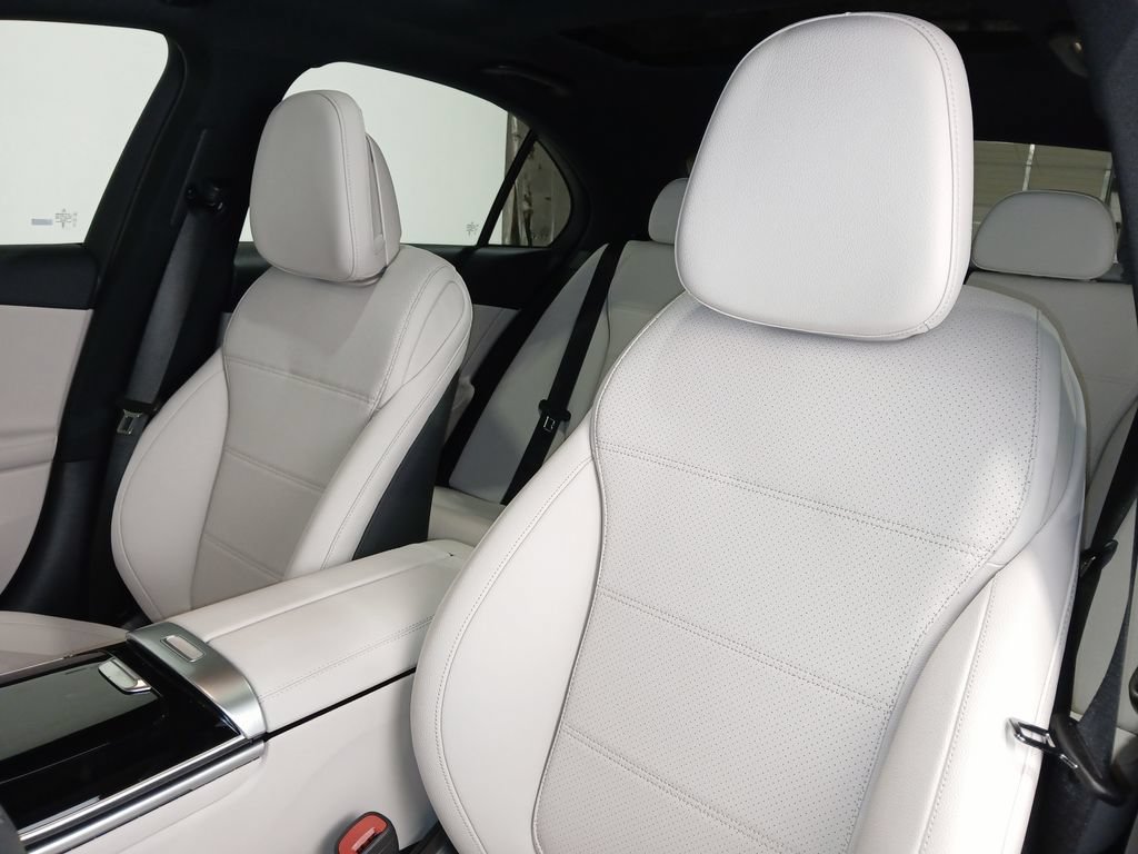 Used 2026 Mercedes-Benz C 300 4MATIC Sedan image 10