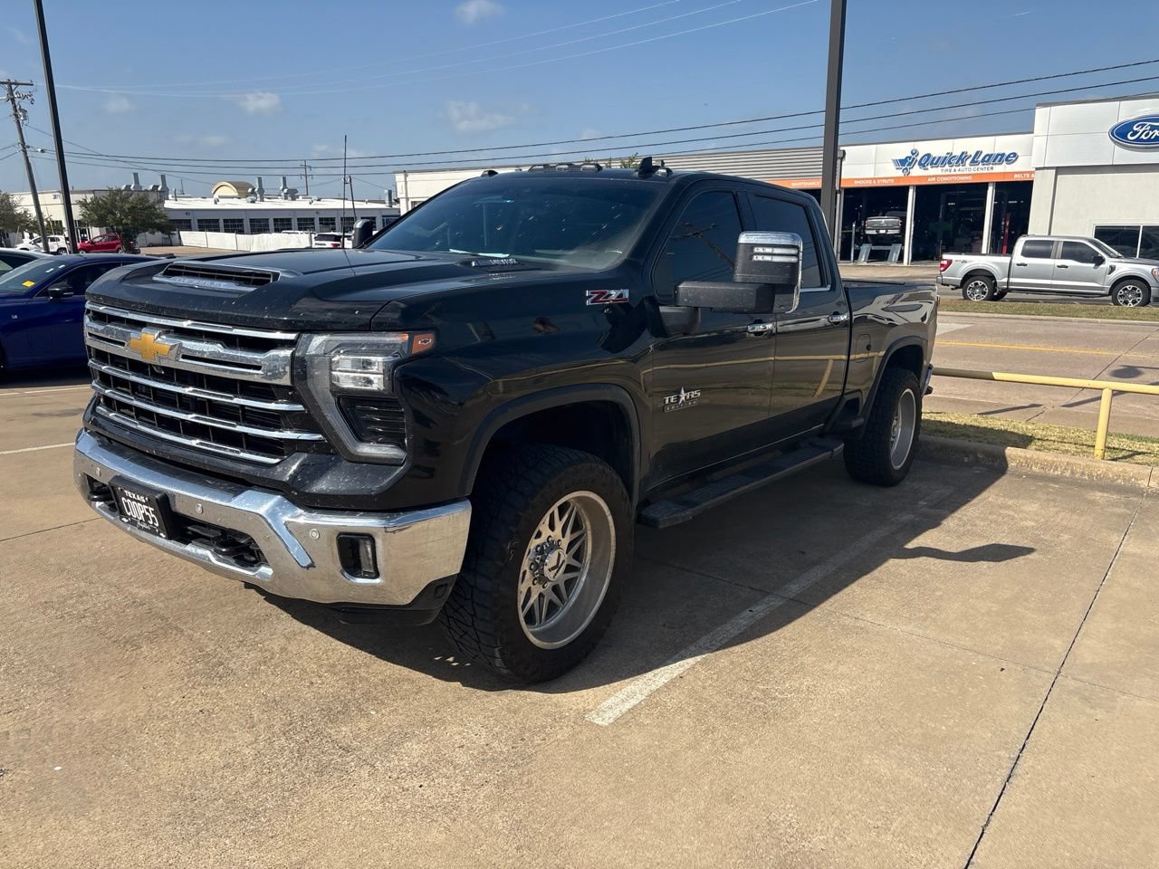Used 2024 Chevrolet Silverado 2500 LTZ w/ LTZ Premium Texas Edition AWD/4WD image 9