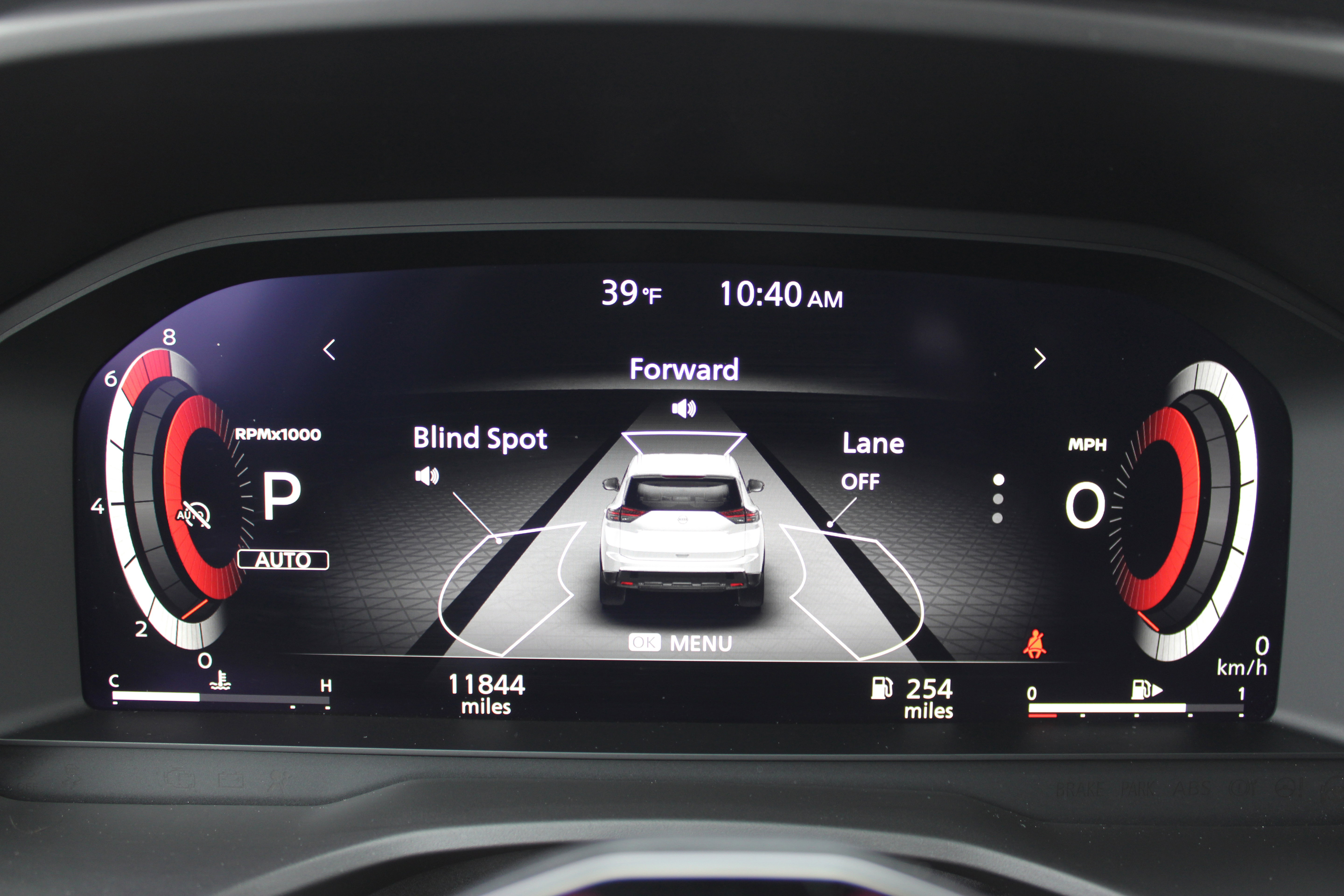 Certified 2025 Nissan Rogue Platinum w/ Tech Package image 28