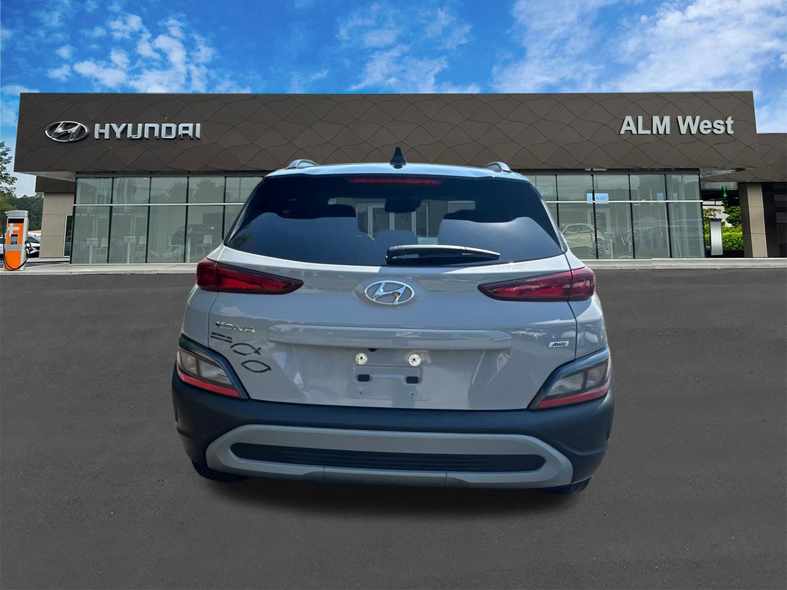 Used 2023 Hyundai Kona SEL w/ Cargo Package AWD/4WD image 6