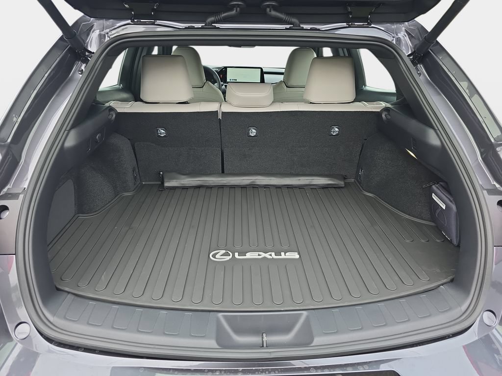 New 2026 Lexus UX 300h AWD image 11