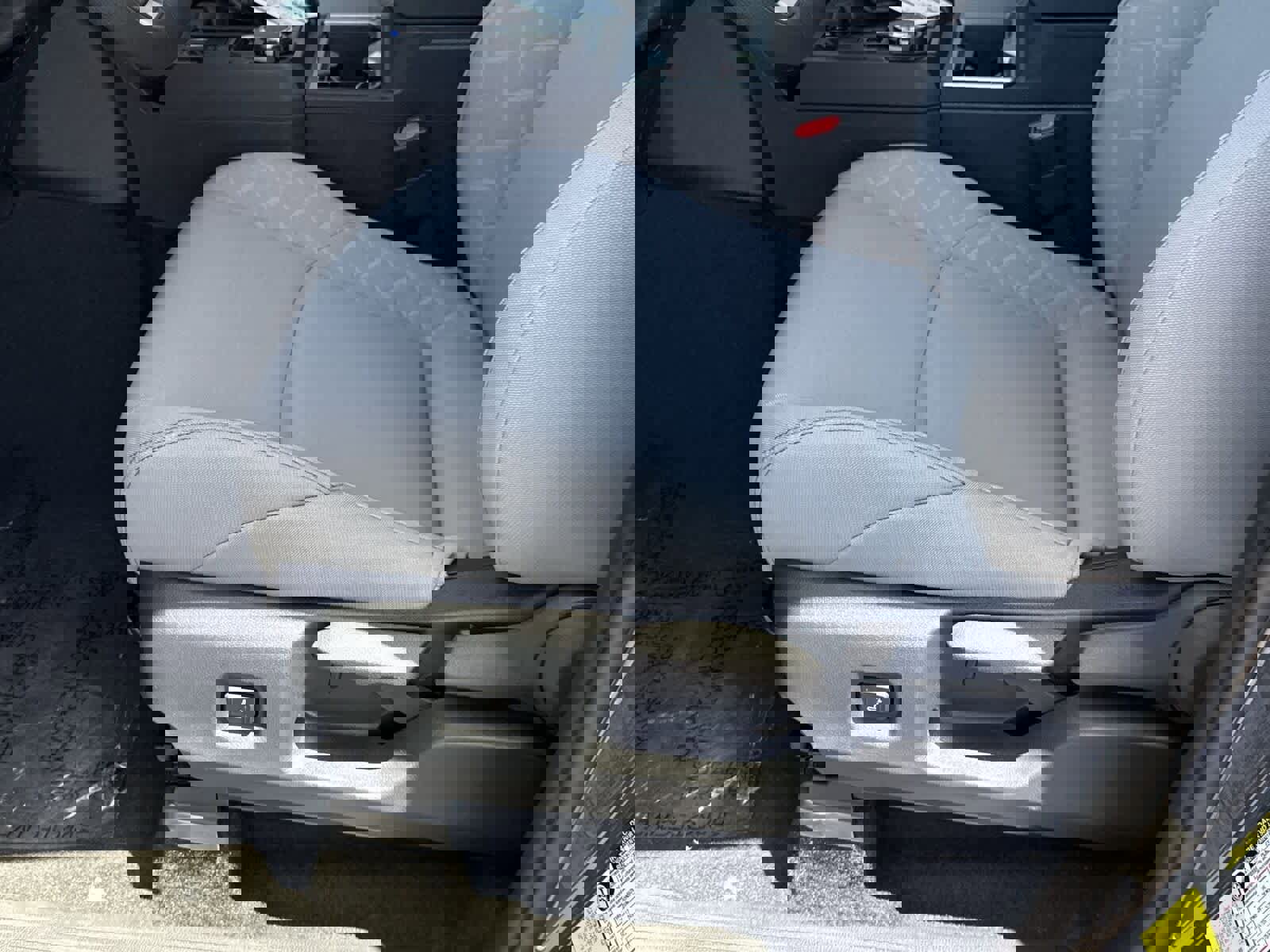 Used 2025 Toyota Tacoma SR5 image 17