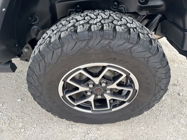 Used 2025 Jeep Wrangler Unlimited Rubicon AWD/4WD image 10