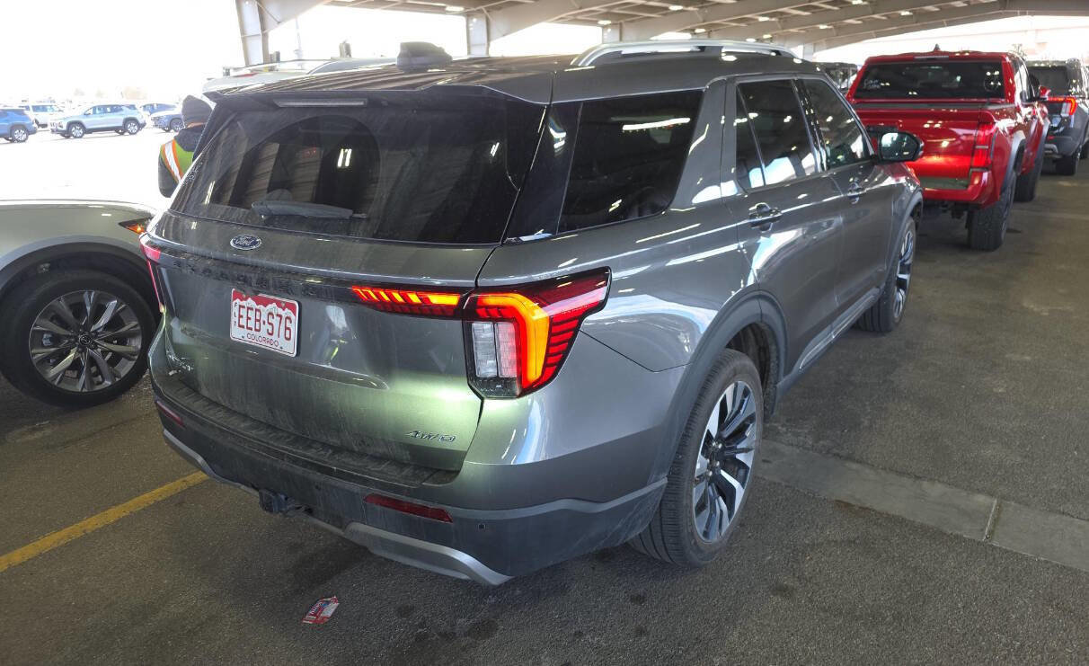 Used 2025 Ford Explorer Platinum w/ LUX Leather Package image 2