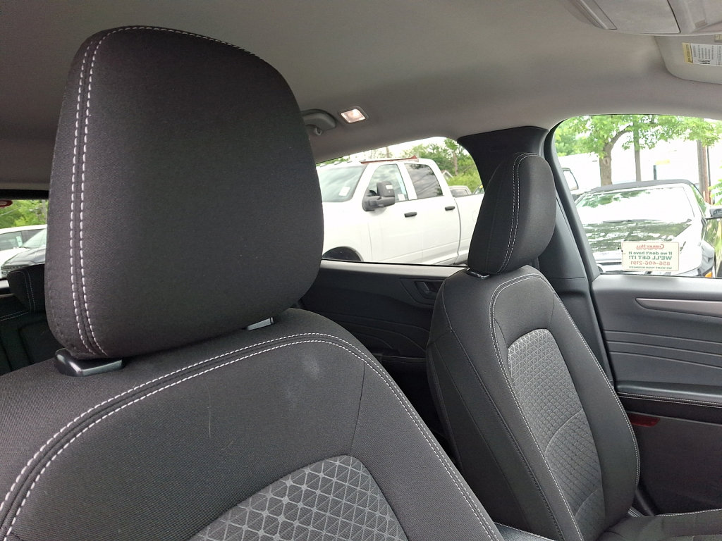 Used 2024 Ford Escape Active AWD/4WD image 17