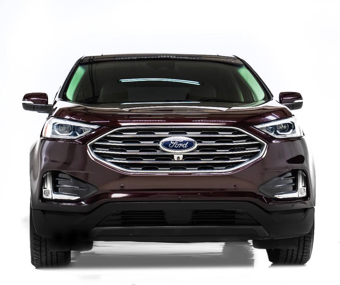 Used 2019 Ford Edge Titanium w/ Equipment Group 301A FWD image 7