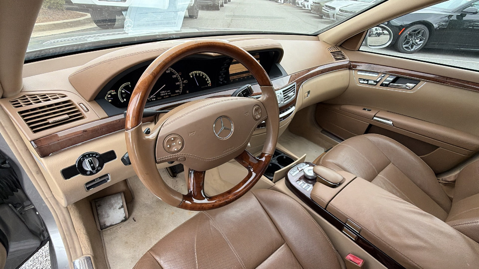 Used 2009 Mercedes-Benz S 550 4MATIC image 25