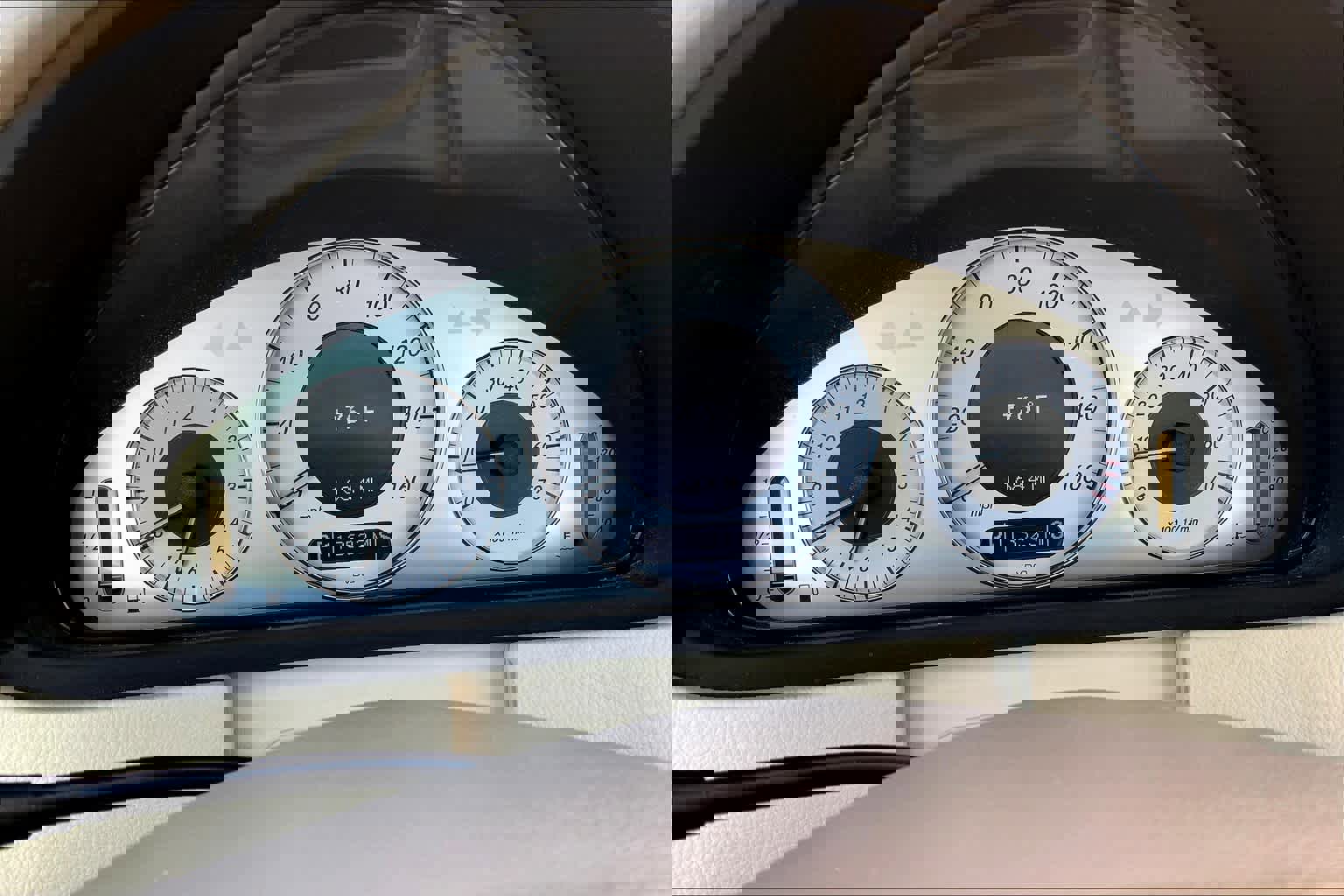 Used 2006 Mercedes-Benz CLK 500 Coupe image 24