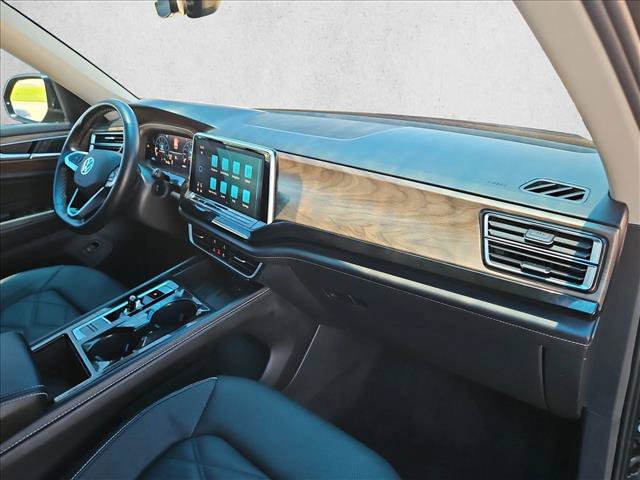 Used 2025 Volkswagen Atlas SE FWD image 22