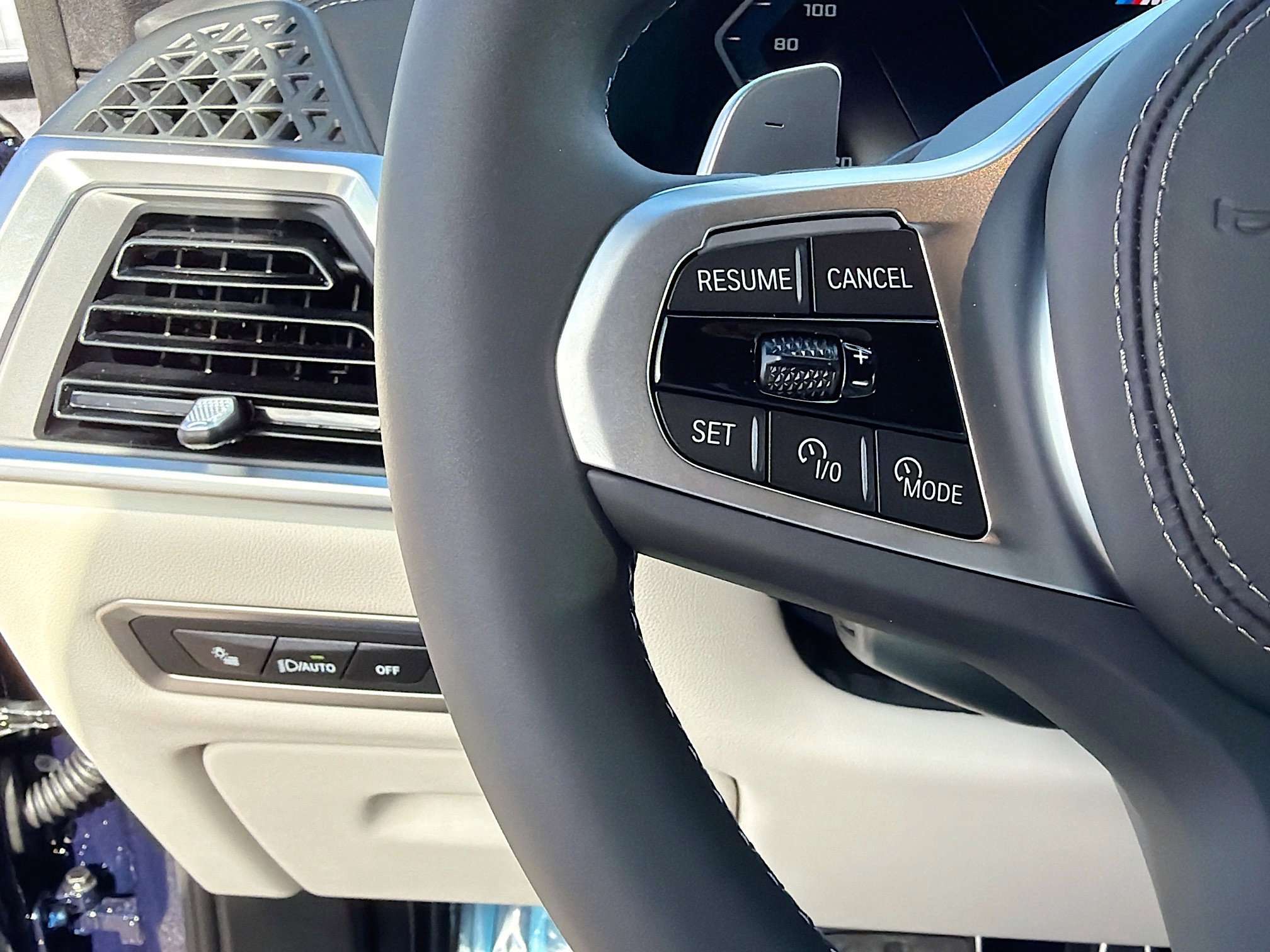 New 2026 BMW X7 M60i image 39