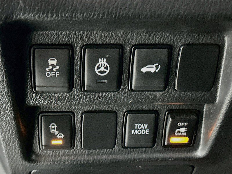 Used 2020 Nissan Pathfinder SL FWD image 10