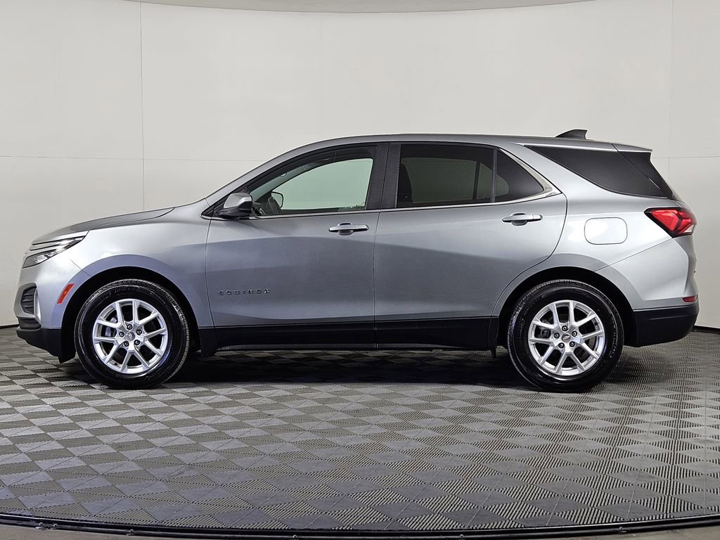 Used 2023 Chevrolet Equinox LT image 3