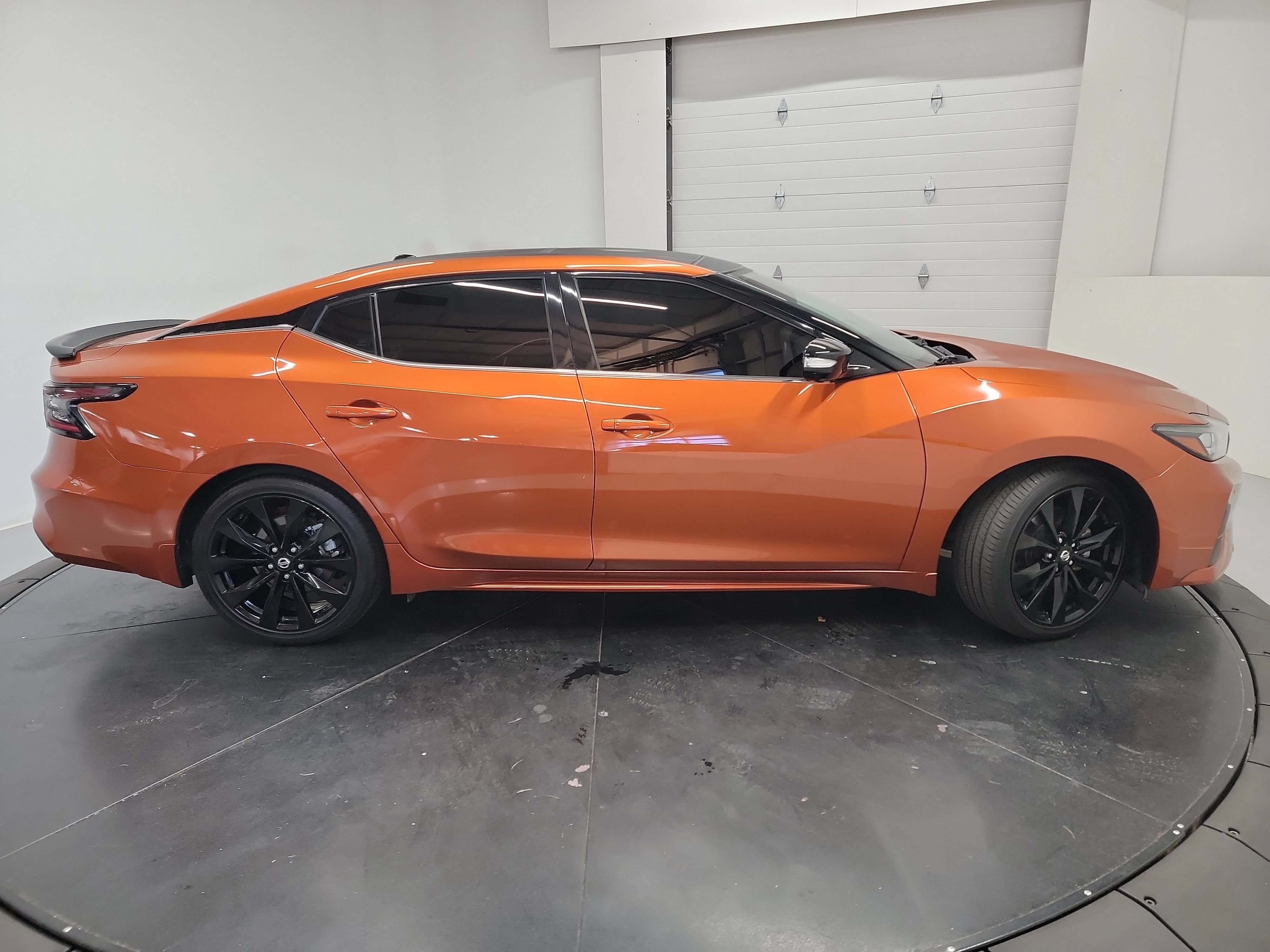 Used 2021 Nissan Maxima SR w/ Sport Mat Group FWD image 11