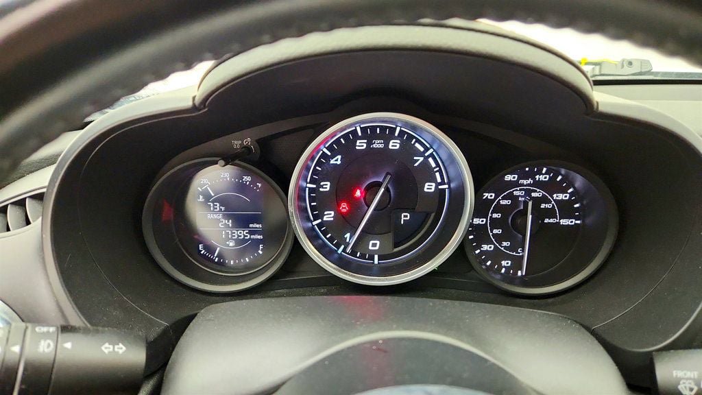 Used 2018 FIAT 124 Spider Lusso w/ Navigation & Sound Group RWD image 15