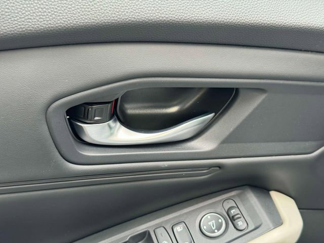 New 2025 Honda Accord SE image 30