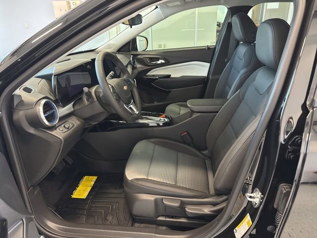 New 2026 Chevrolet Trax LT w/ Driver Confidence Package image 12