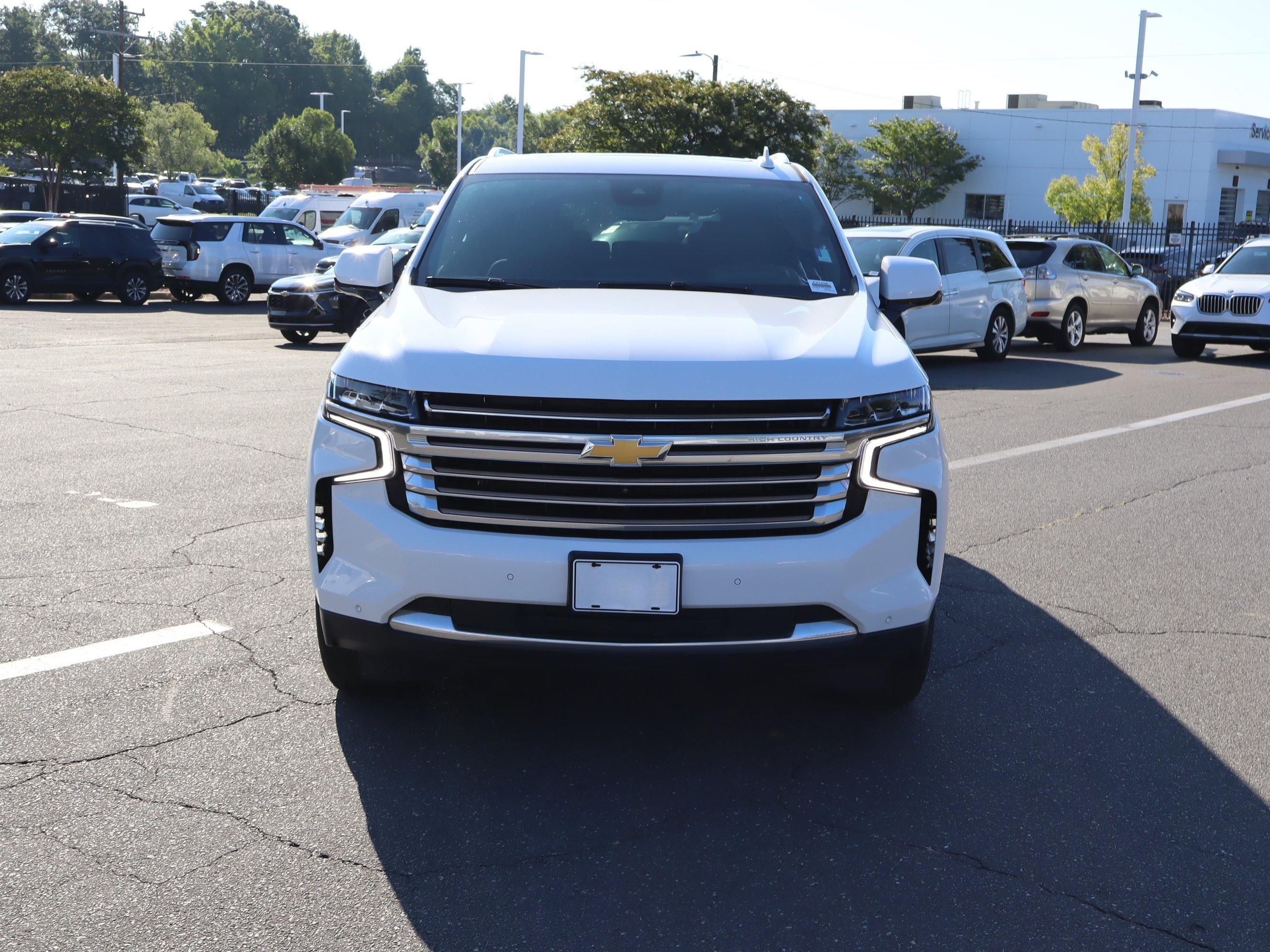 Used 2023 Chevrolet Tahoe High Country AWD/4WD image 3