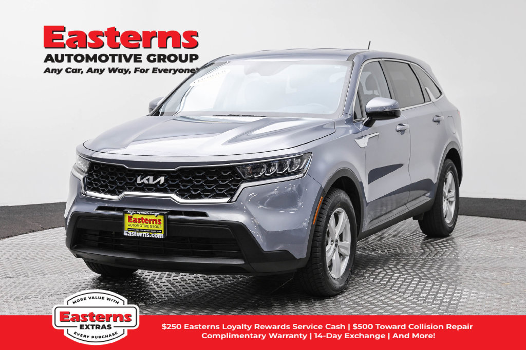 Used 2022 Kia Sorento LX FWD image 1