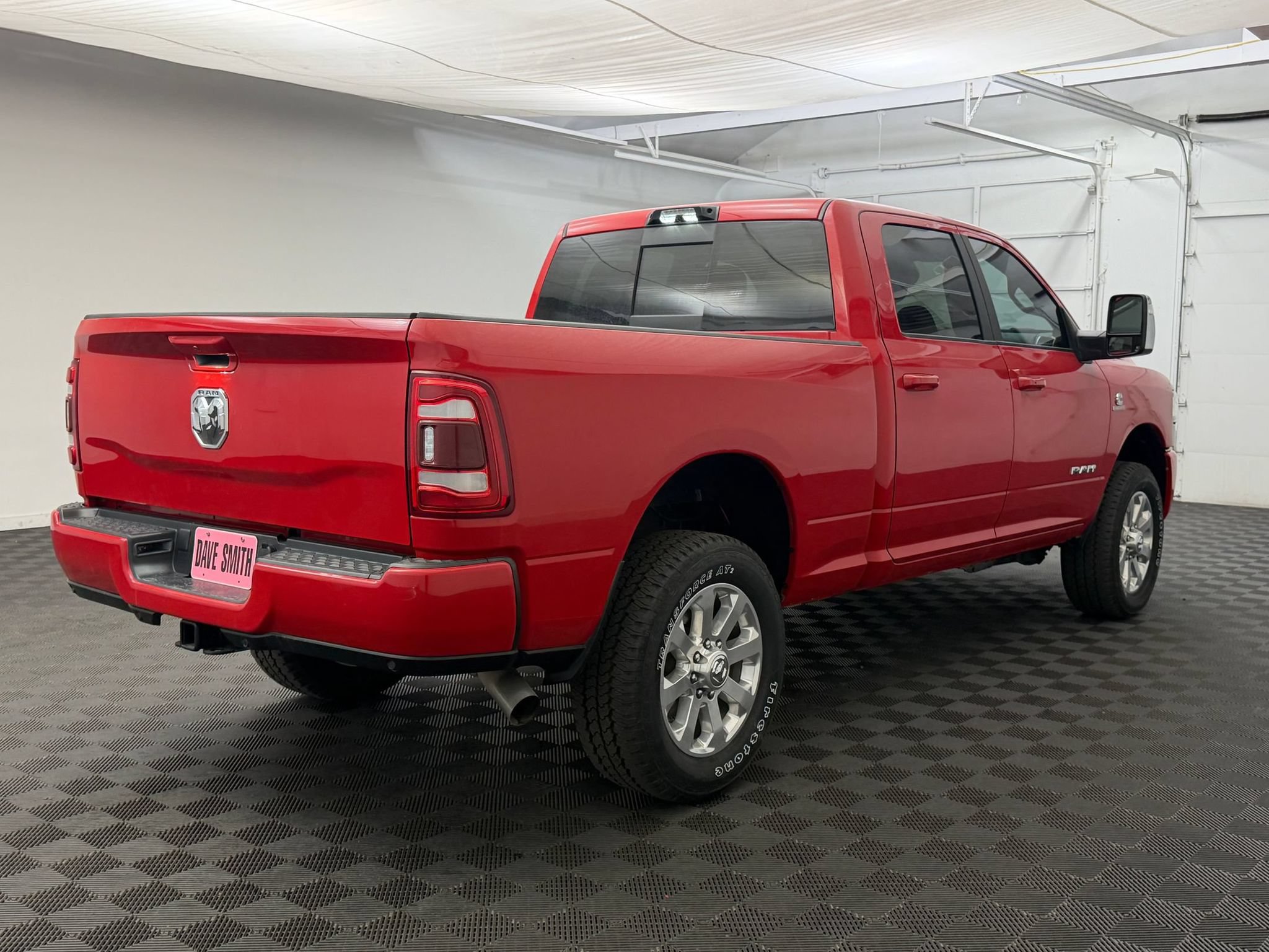 Used 2024 RAM 3500 Laramie AWD/4WD image 8