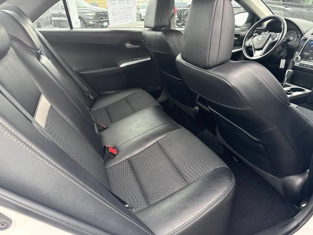 Used 2012 Toyota Camry SE FWD image 12