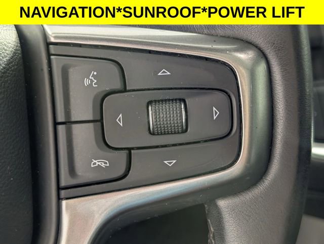 Used 2022 Chevrolet Suburban Z71 w/ Luxury Package image 18