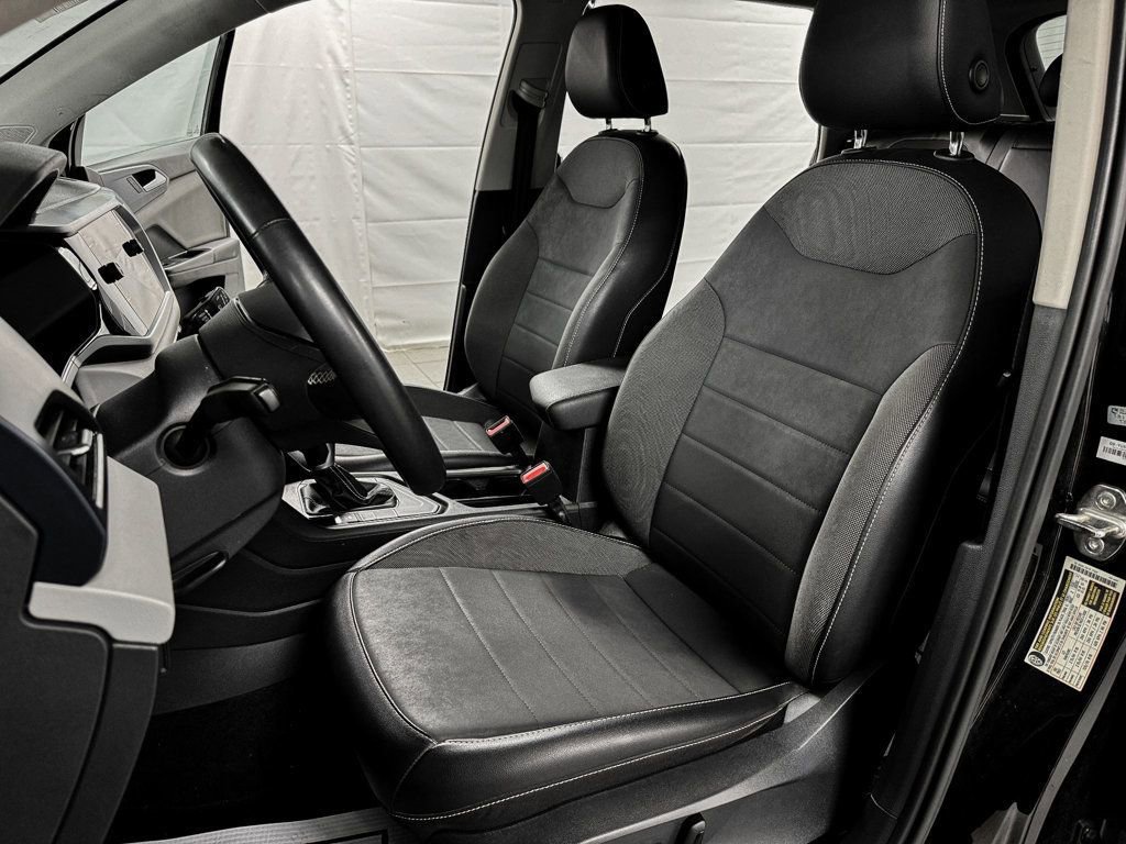 Used 2022 Volkswagen Taos SE image 9