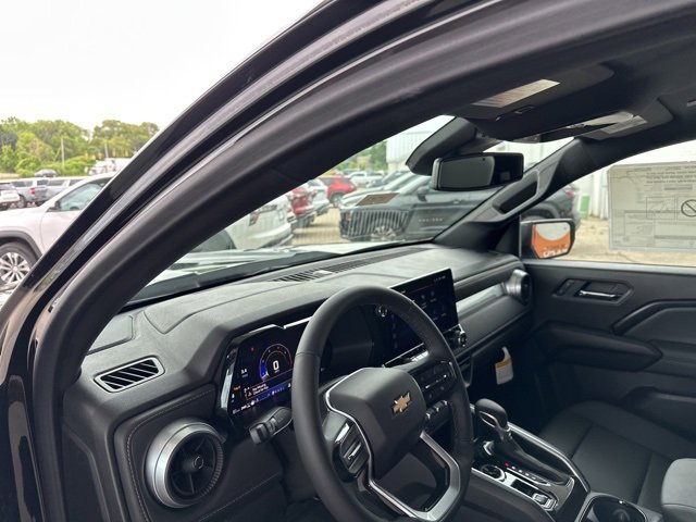 New 2025 Chevrolet Colorado LT w/ LT Convenience Package image 15