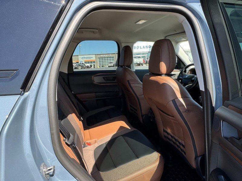 Used 2025 Ford Bronco Sport Outer Banks w/ Outer Banks Tech Package+ AWD/4WD image 10