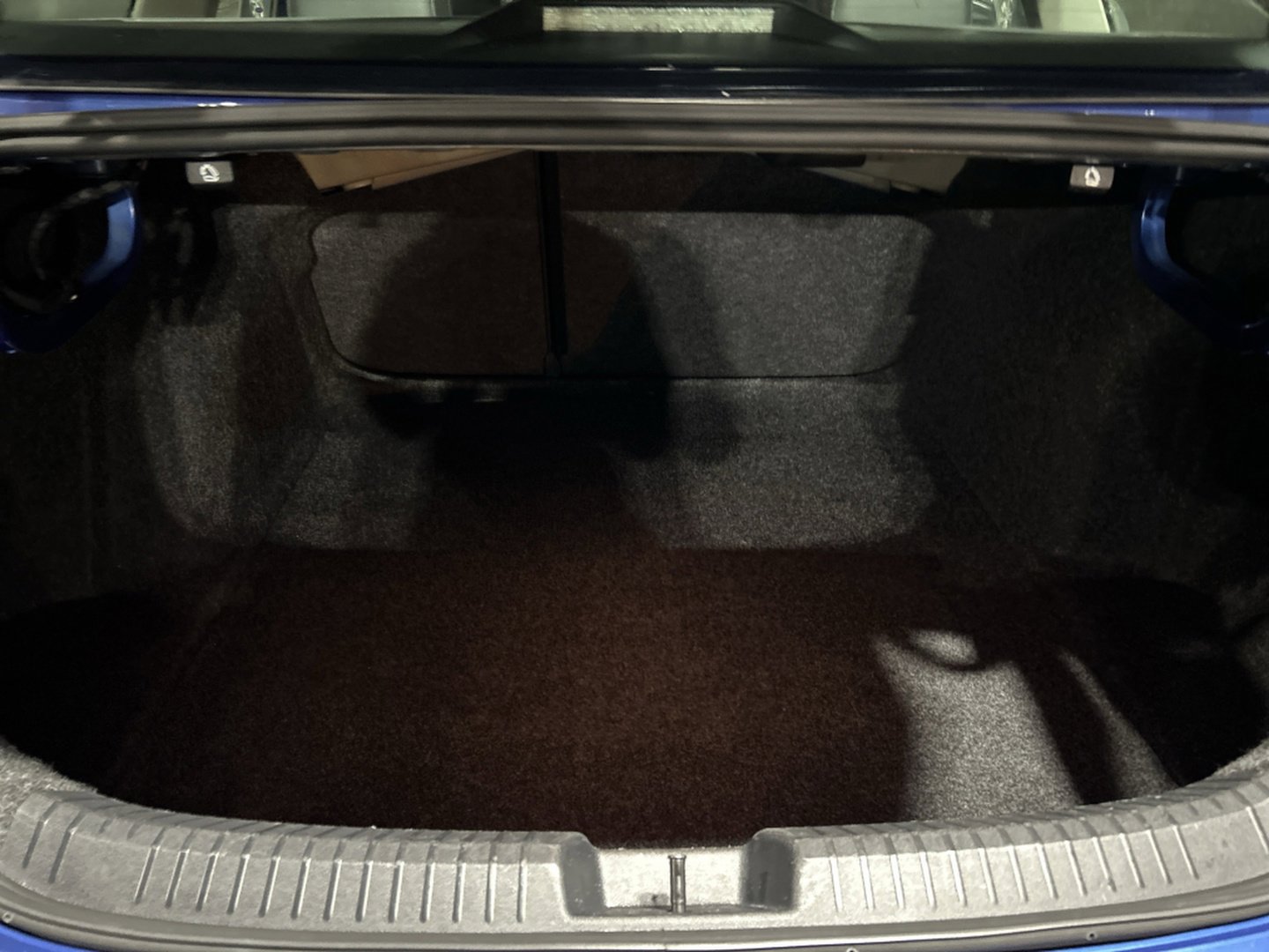 Used 2024 Volkswagen Jetta SE image 9