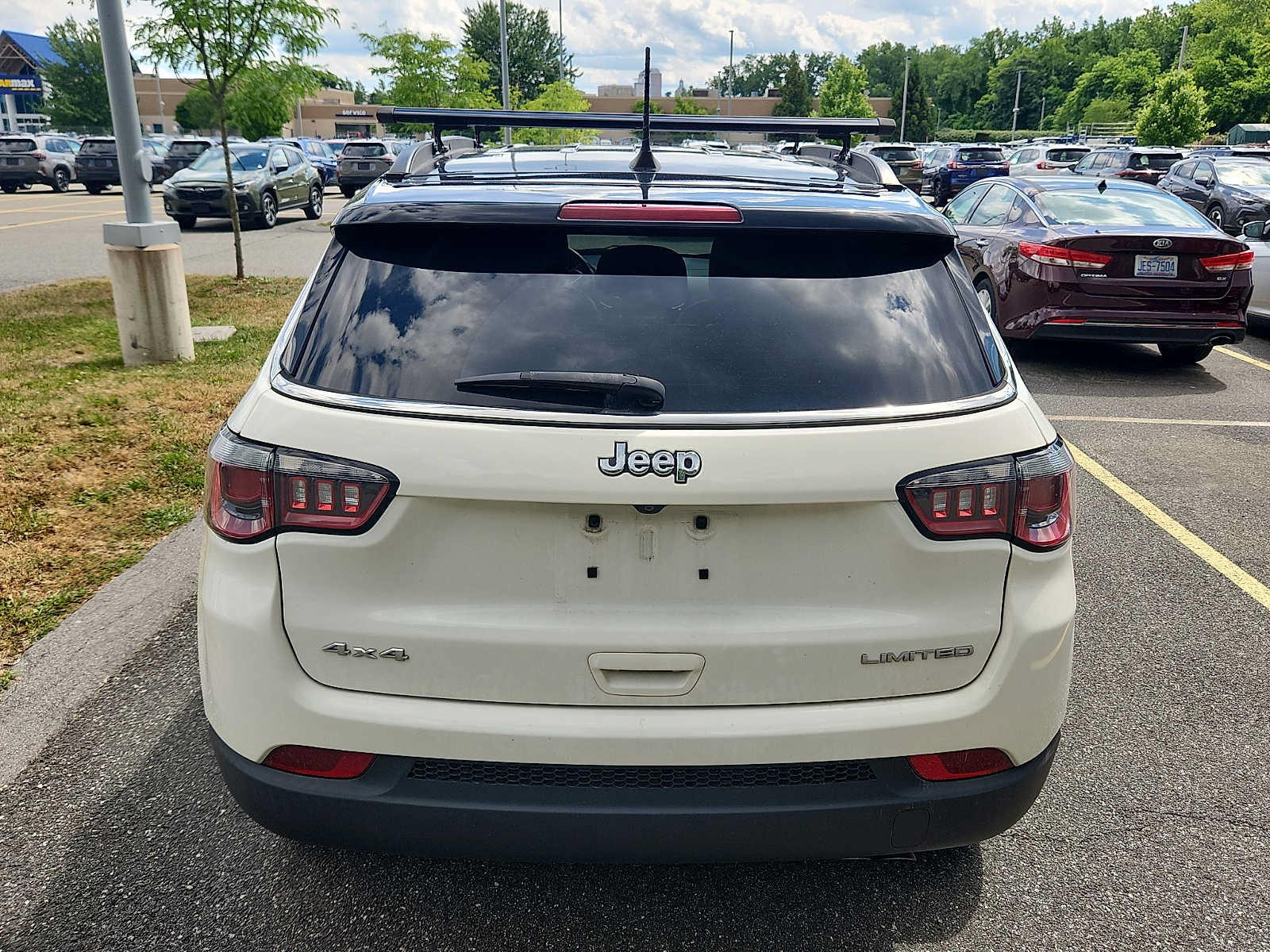 Used 2018 Jeep Compass Limited AWD/4WD image 5
