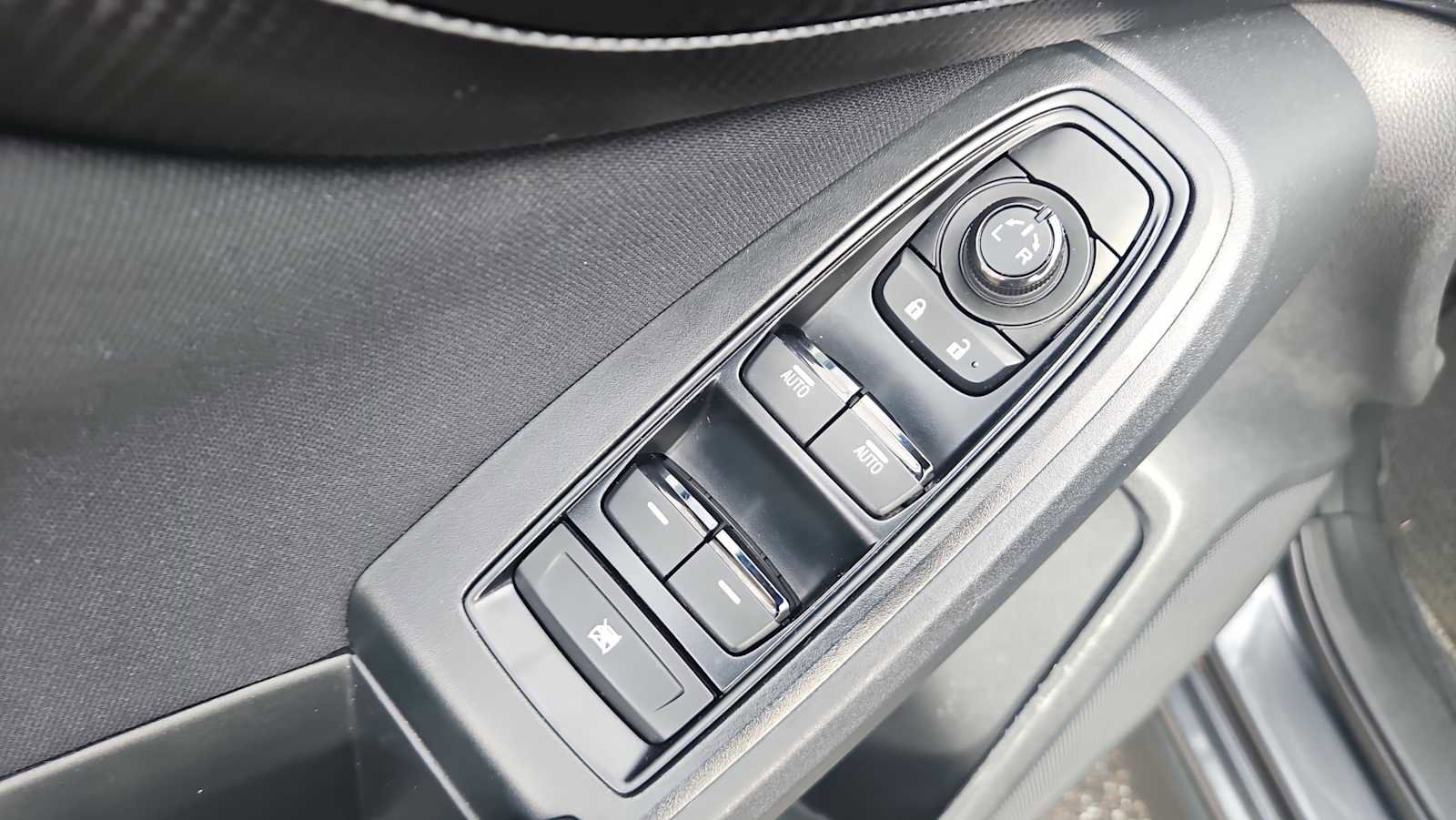 Used 2021 Subaru Crosstrek 2.0i image 15