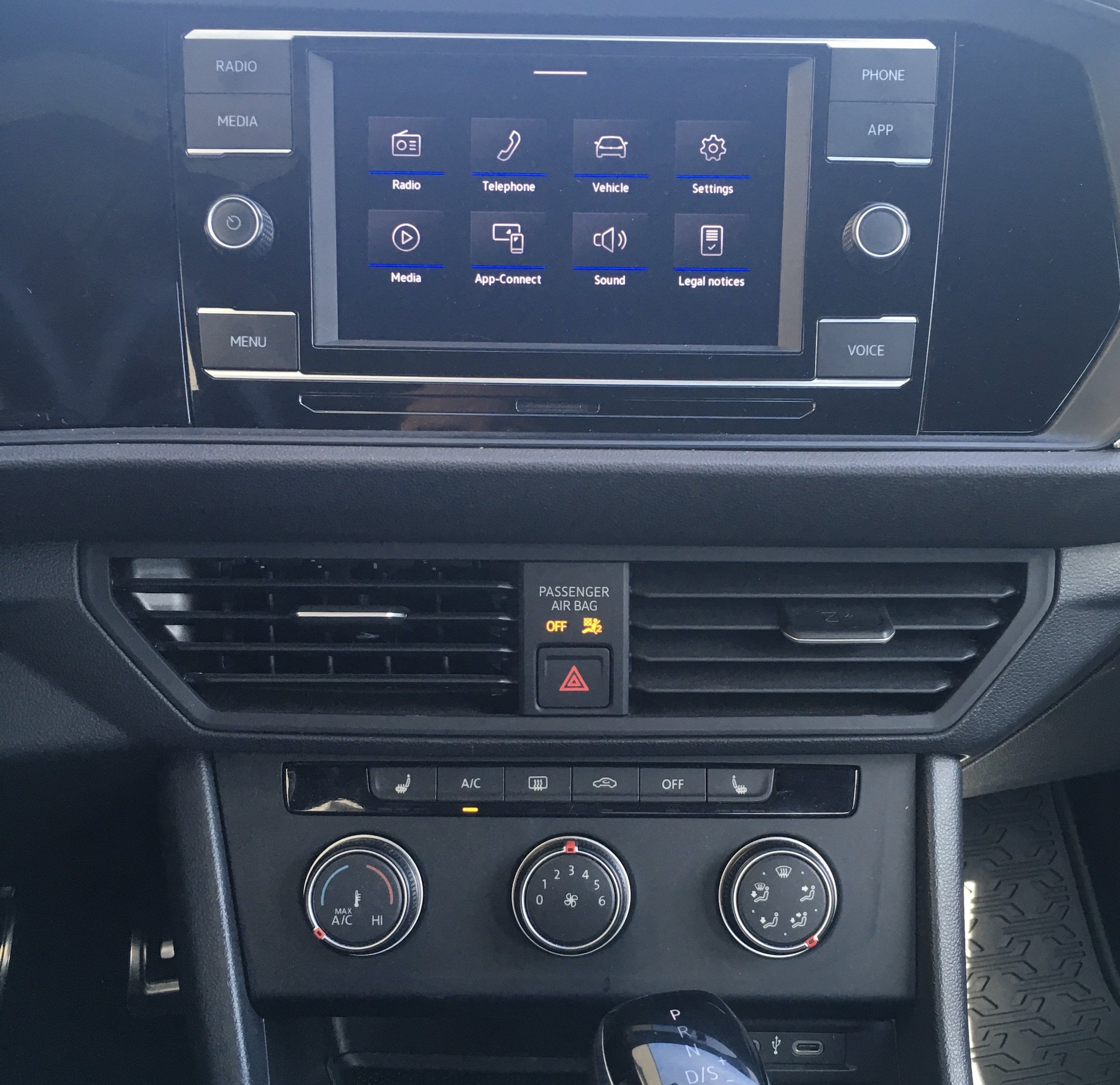 Certified 2024 Volkswagen Jetta Sport FWD image 11