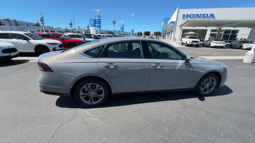 Used 2025 Honda Accord EX-L image 9