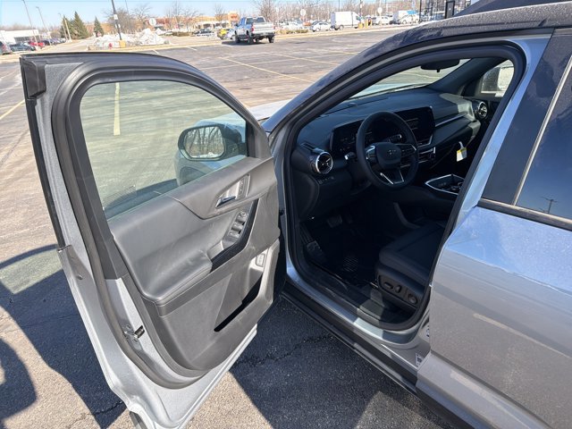 New 2026 Chevrolet Equinox LT image 9