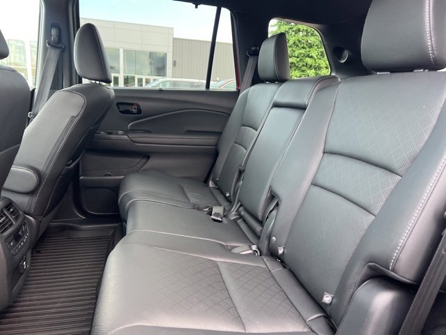 Used 2023 Honda Passport Elite image 39