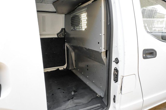 Used 2019 Nissan NV200 S w/ Cruise Control Package image 28