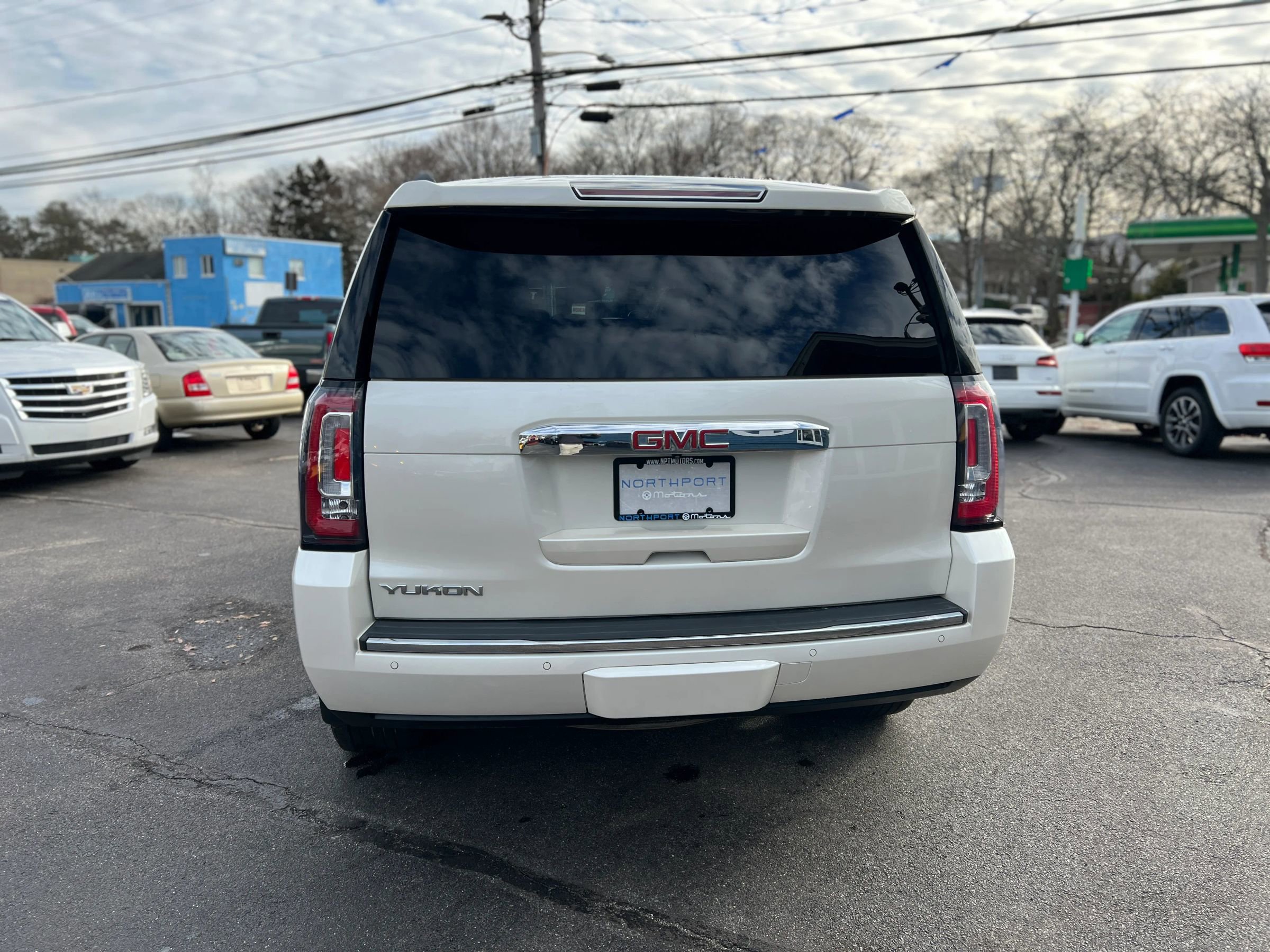 Used 2015 GMC Yukon Denali image 5