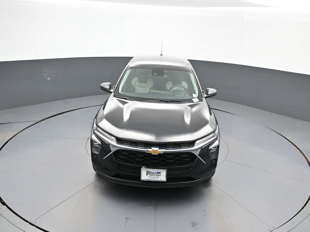 Used 2024 Chevrolet Trax LS w/ Driver Confidence Package image 34