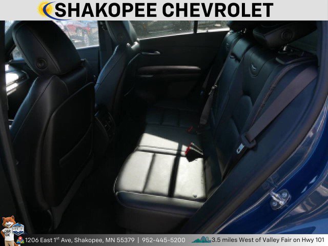 Used 2024 Cadillac XT4 Premium Luxury image 7