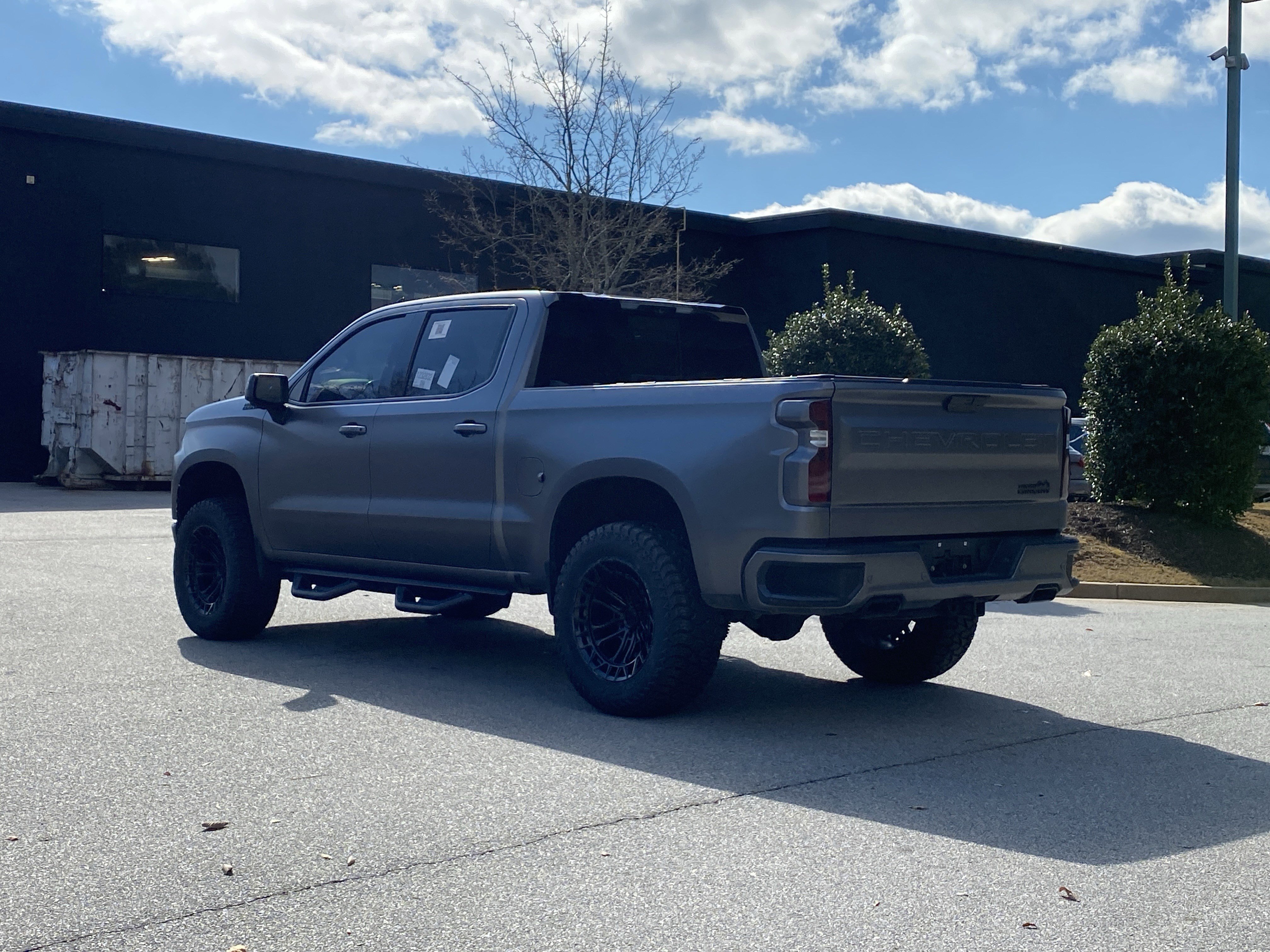Used 2020 Chevrolet Silverado 1500 High Country w/ Technology Package image 15