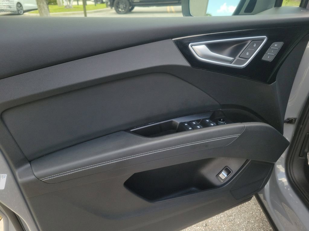 Certified 2024 Audi Q4 e-tron Premium Plus RWD image 18