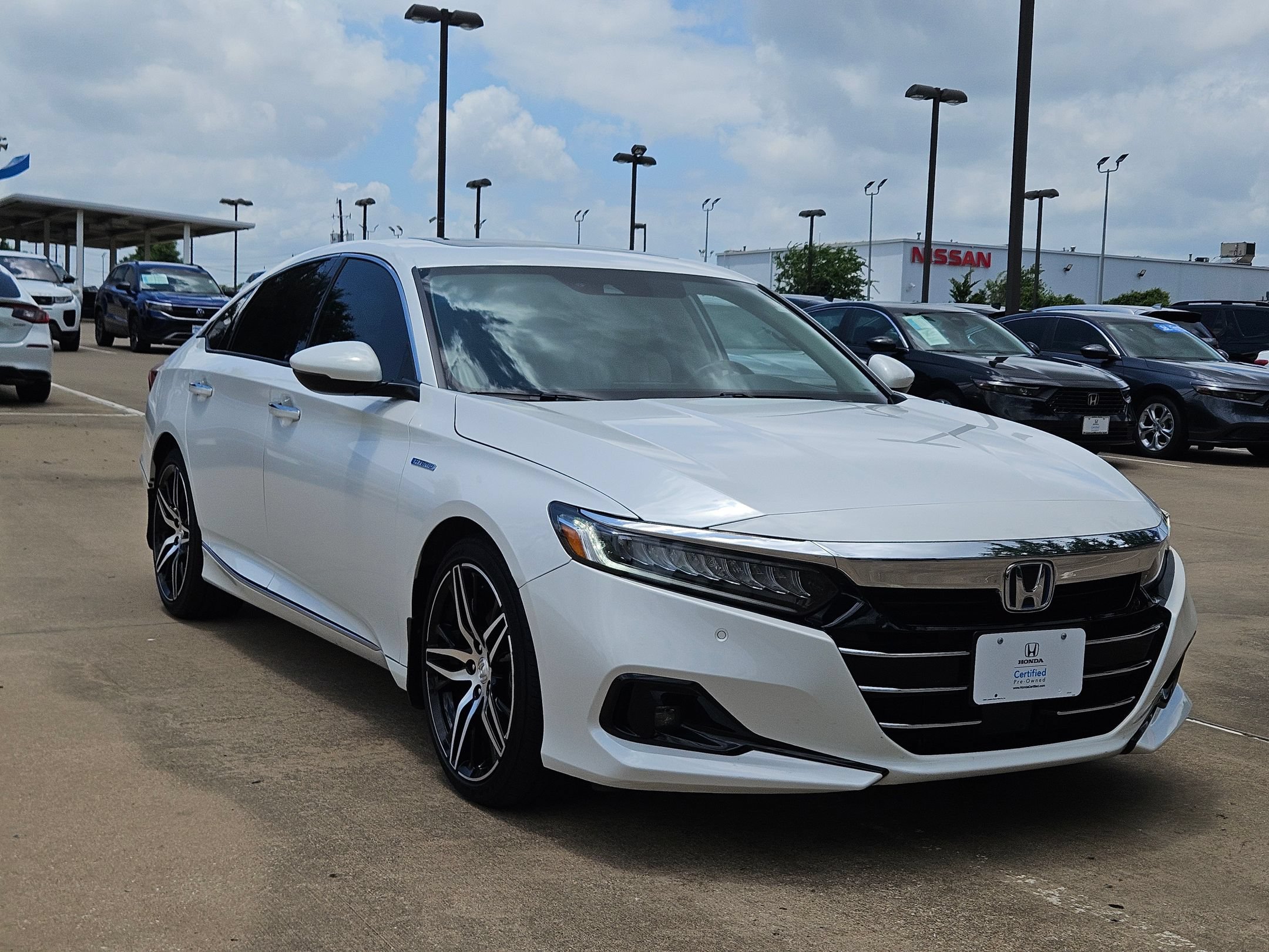 Certified 2022 Honda Accord Touring image 3