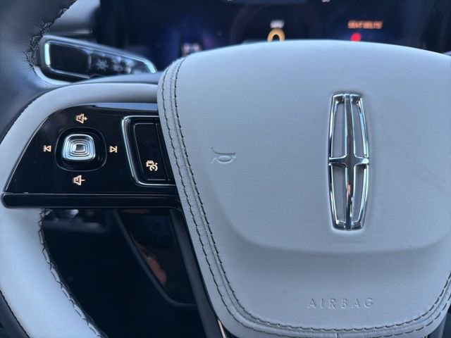 New 2026 Lincoln Aviator AWD image 20