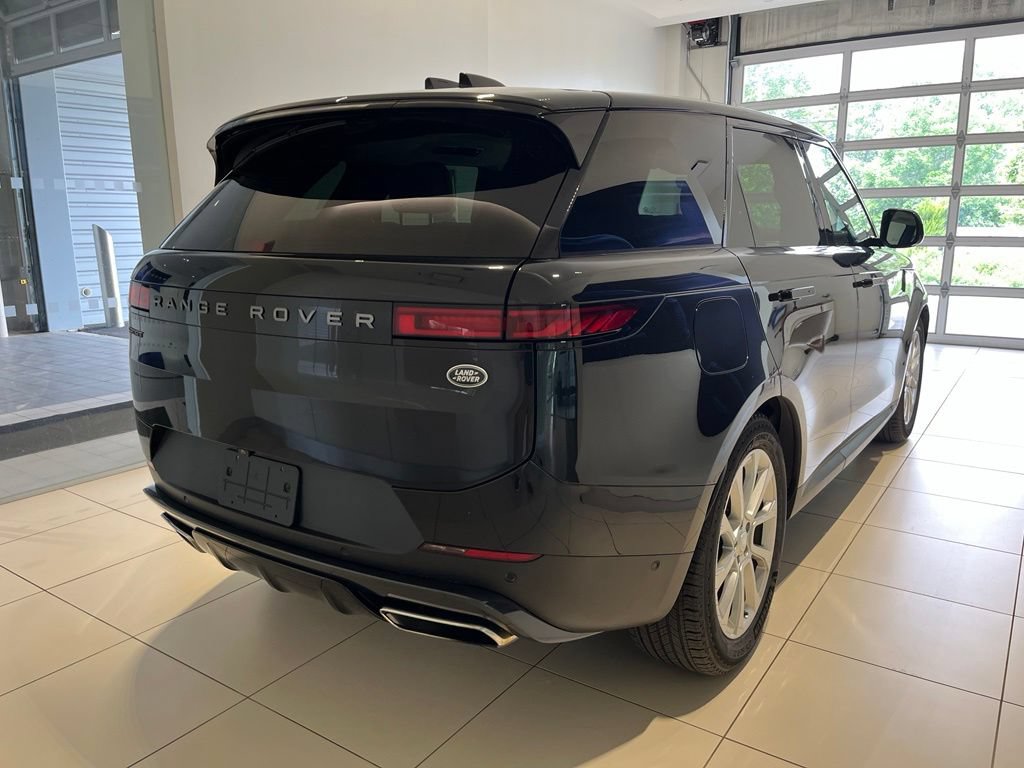 Used 2023 Land Rover Range Rover Sport SE AWD/4WD image 10