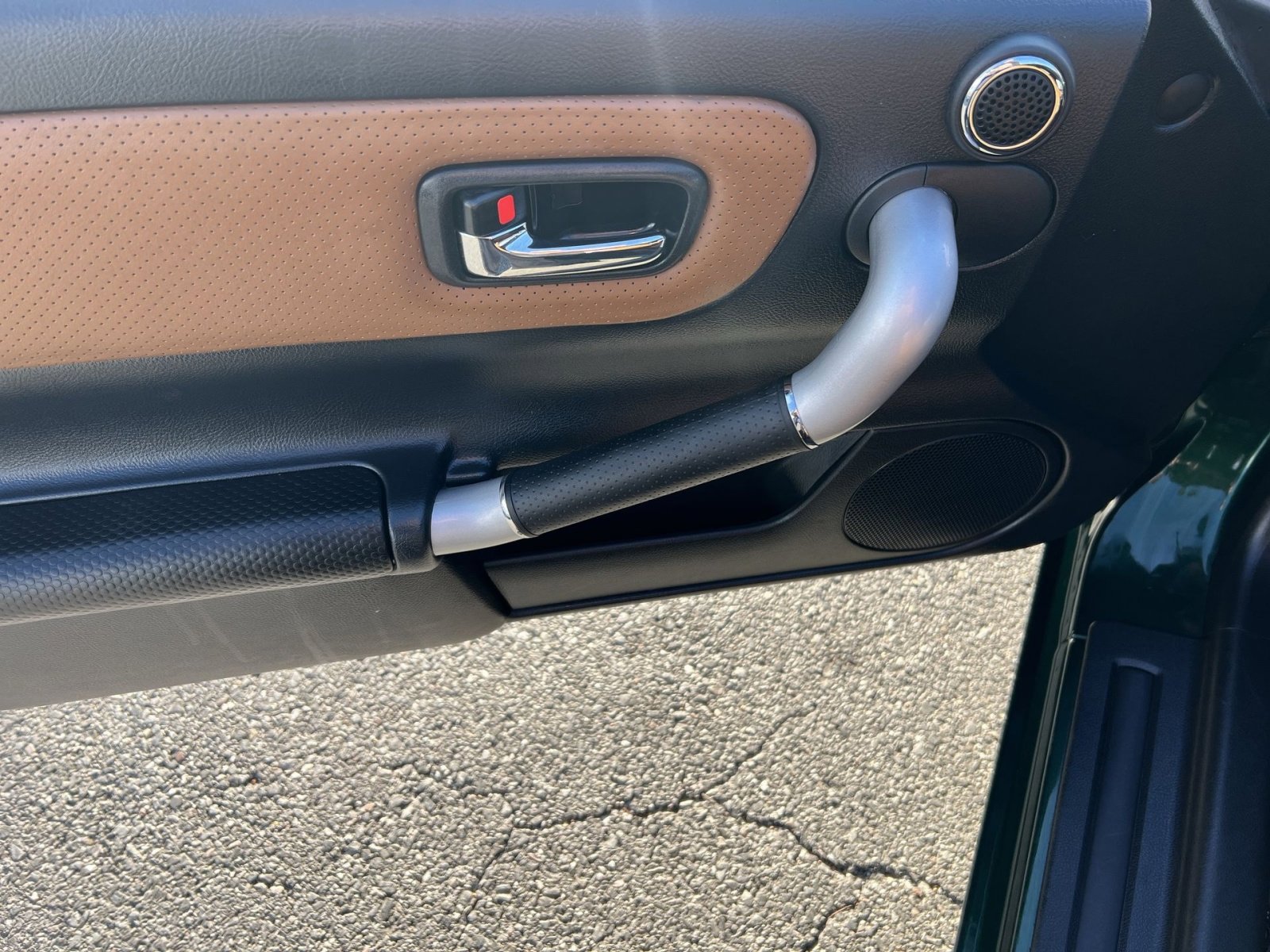 Used 2003 Toyota MR2 Base image 14