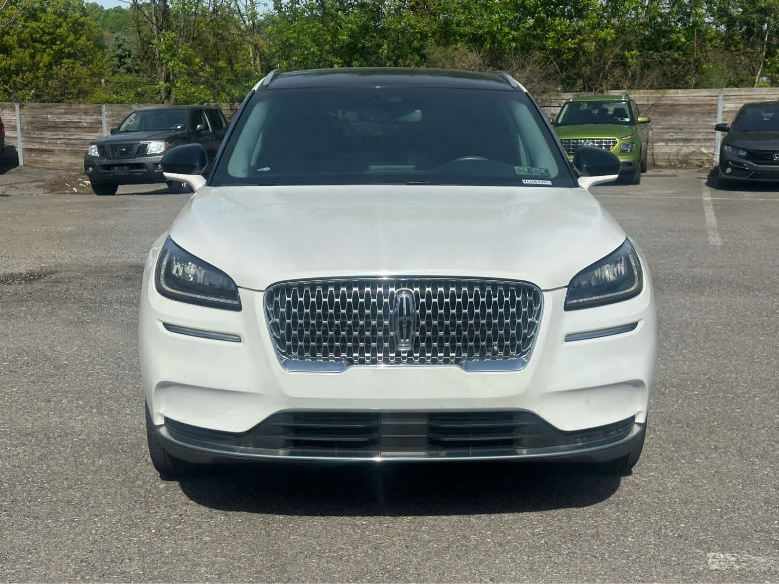 Used 2022 Lincoln Corsair AWD w/ Premium Package image 2