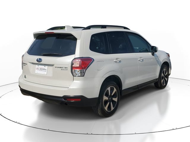 Used 2017 Subaru Forester 2.5i Premium w/ All-Weather Package AWD/4WD image 4
