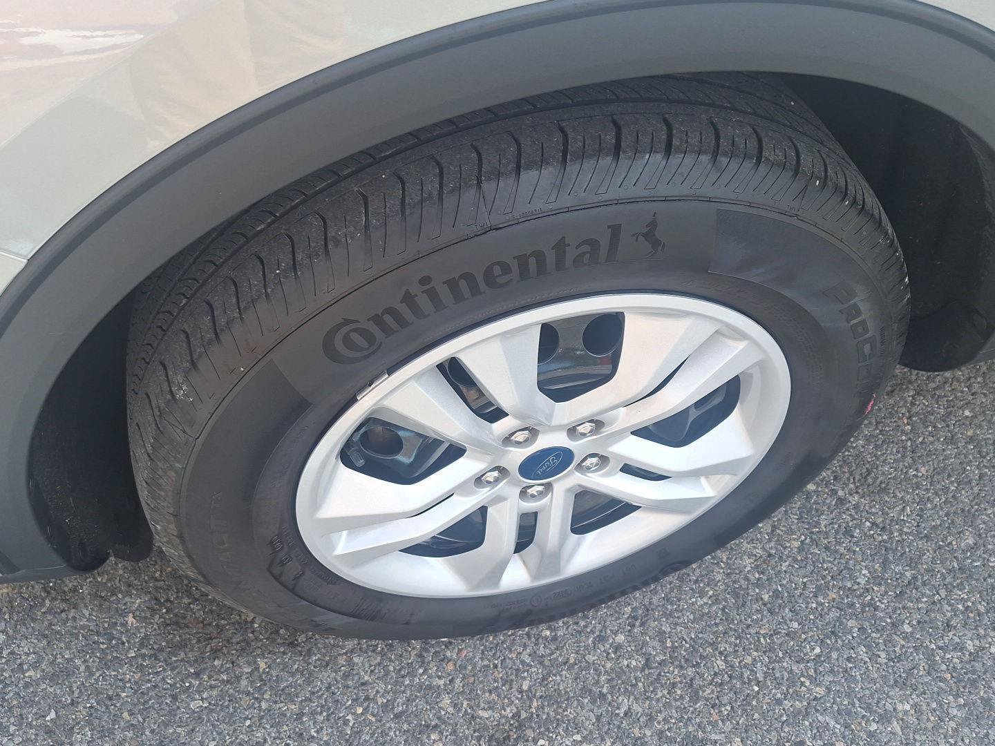 Used 2022 Ford Escape S AWD/4WD image 8