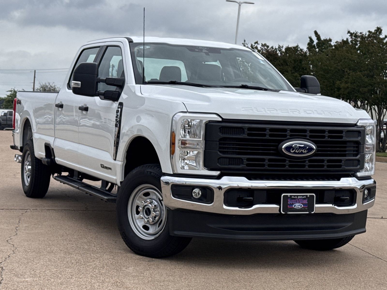 Used 2025 Ford F250 XL image 2