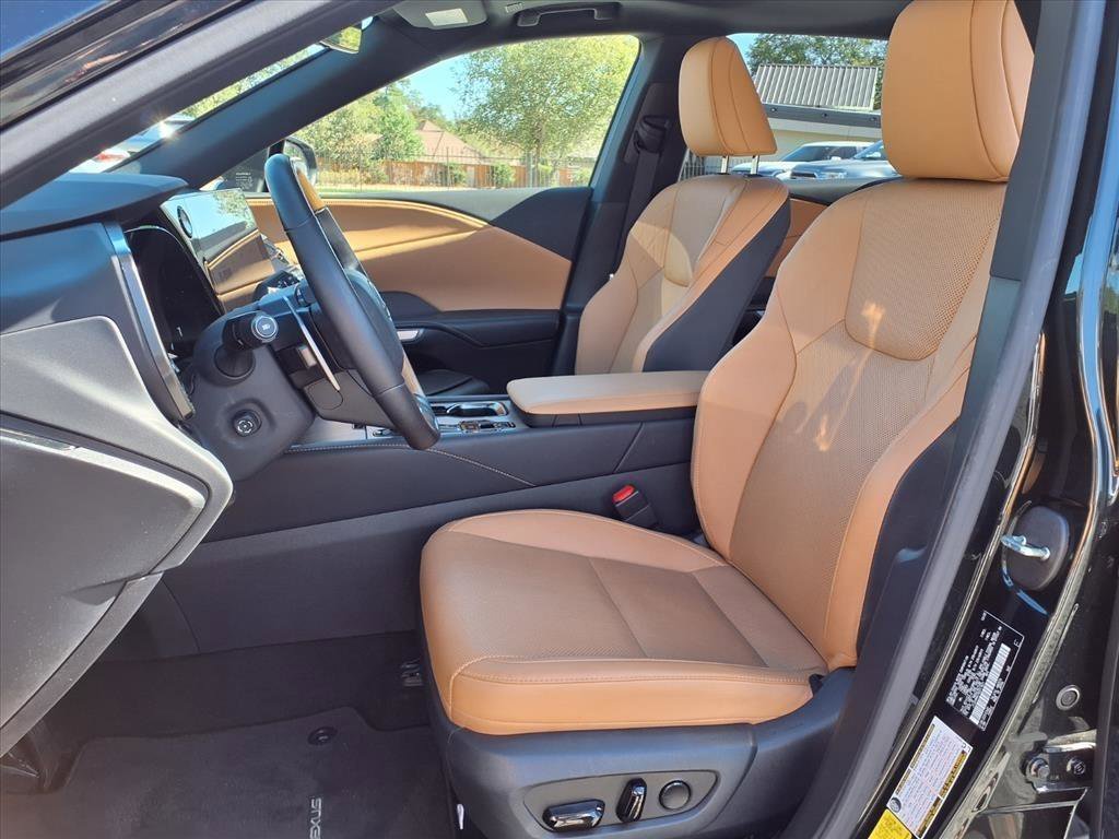 Used 2024 Lexus RX 350 Premium w/ Cold Area Package image 16